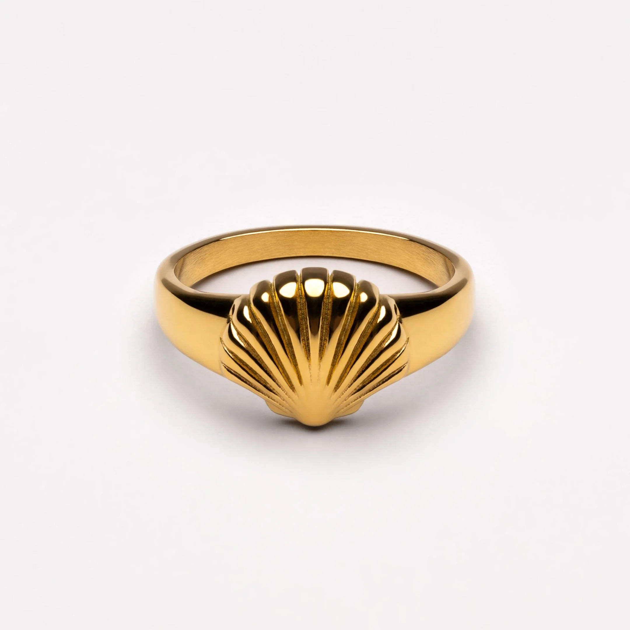 What Is The Best Jewelry For A Beach Wedding